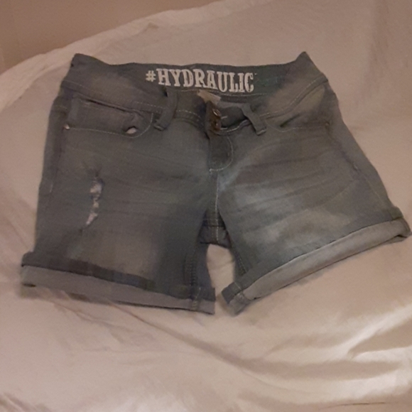 Shorts - Picture 5 of 8